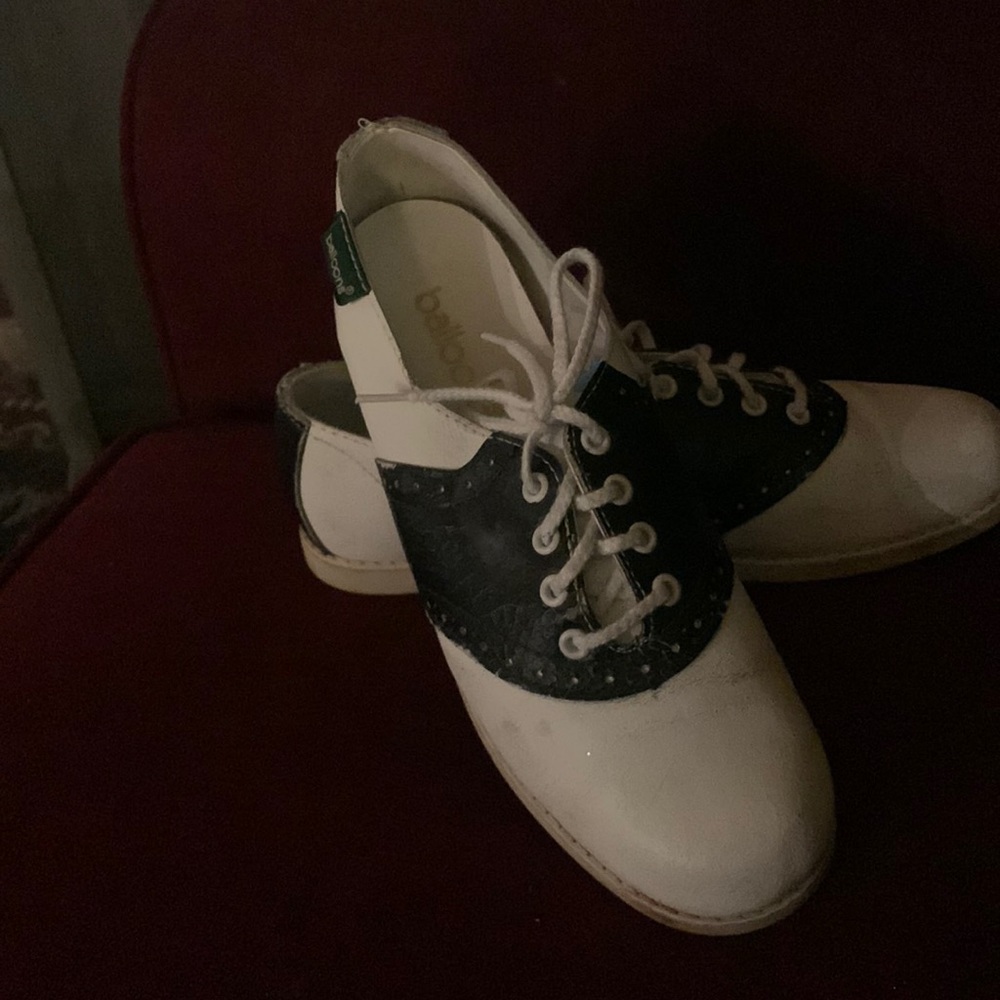 Balloon Saddle Shoes